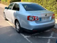 Gebraucht VW Jetta 140 PS (102 kW) 2007 Silber Limousine