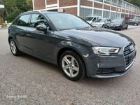 Gebraucht Audi A3 116 PS (85 kW) 2017 Grau Limousine