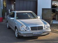 Gebraucht Mercedes E280 Elegance 204 PS (150 kW) 1999 Silber Limousine