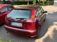 Gebraucht Ford Focus 100 PS (73 kW) 2003 Rot Kleinwagen