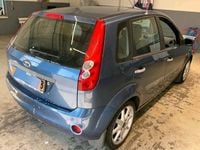 Gebraucht Ford Fiesta Trend 70 PS (51 kW) 2006 Blau Limousine