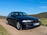 Gebraucht BMW 325 192 PS (141 kW) 2001 Blau Limousine