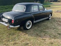 Gebraucht Mercedes 220 99 PS (72 kW) 1957 Schwarz Limousine