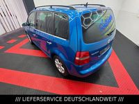 Gebraucht VW Touran 150 PS (110 kW) 2004 Blau Van / Kleinbus