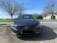 gebraucht Volvo V60 T3 Summum