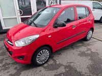 Gebraucht Hyundai i10 Edition 69 PS (50 kW) 2012 Rot Kleinwagen