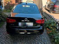Second-hand VW Jetta 150 CP (110 kW) 2015 Negru Berlinǎ