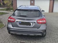 Gebraucht Mercedes GLA220 175 PS (128 kW) 2019 Grau SUV