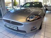 Gebraucht Jaguar XKR 416 PS (305 kW) 2009 Liquid silver Coupé