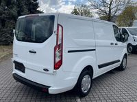 Gebraucht Ford Transit Custom 105 PS (77 kW) 2021 Weiß Van / Kleinbus