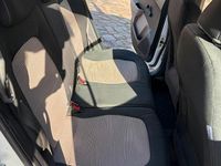 Gebraucht Hyundai i10 67 PS (49 kW) 2015 Weiß Kleinwagen