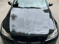 Gebraucht BMW 320 184 PS (135 kW) 2010 Schwarz Kombi
