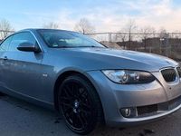 Gebraucht BMW 325 Cabriolet 217 PS (159 kW) 2007 Grau Cabrio