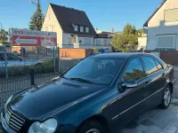 Gebraucht Mercedes C200 163 PS (119 kW) 2002 Blau Limousine