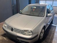 Gebraucht VW Golf IV 131 PS (96 kW) 2000 Silber Kleinwagen