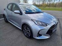 gebraucht Toyota Yaris Hybrid 1.5 VVT-i Team D, Navi, Allwetter