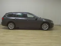 Gebraucht VW Passat Business 150 PS (110 kW) 2023 Grau Kombi