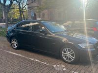 Gebraucht BMW 316 120 PS (88 kW) 2011 Schwarz Limousine