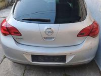 Gebraucht Opel Astra Selection 116 PS (85 kW) 2011 Silber Limousine