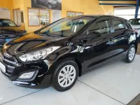 Gebraucht Hyundai i30 Classic 101 PS (74 kW) 2015 Schwarz Limousine