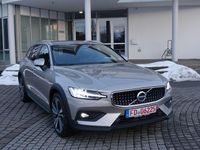 Gebraucht Volvo V60 CC 197 PS (144 kW) 2023 Beige Kombi