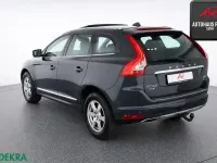 Gebraucht Volvo XC60 Summum 190 PS (139 kW) 2017 Savile grey SUV
