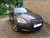Gebraucht Kia Ceed LX 126 PS (92 kW) 2009 Gomeragrau met. Kleinwagen