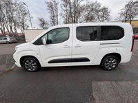 Second-hand Opel Combo 130 CP (95 kW) 2019 Alb Monovolum