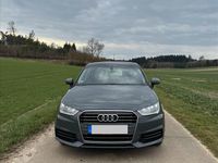 Gebraucht Audi A1 95 PS (69 kW) 2016 Grau Kleinwagen