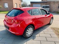 Gebraucht Opel Astra 140 PS (102 kW) 2013 Limousine