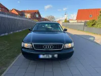 Second-hand Audi A8 170 CP (125 kW) 1995 Verde Berlinǎ