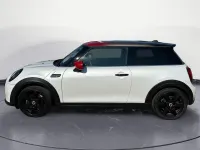 Gebraucht Mini Cooper SE Classic 135 kW (184 PS) 2023 Weiß Kleinwagen