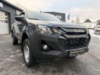 Neu Isuzu D-Max 163 PS (119 kW) 2026 Grau SUV