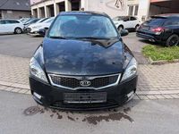Gebraucht Kia Ceed 125 PS (91 kW) 2012 Schwarz Kleinwagen