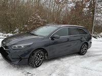 Gebraucht Kia Ceed 140 PS (102 kW) 2025 Schwarz Kleinwagen