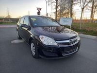 Second-hand Opel Astra Selection 116 CP (85 kW) 2009 Negru Berlinǎ