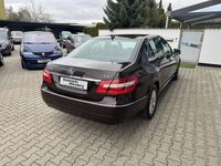 Gebraucht Mercedes E250 204 PS (150 kW) 2009 Braun Limousine