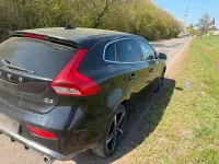 Gebraucht Volvo V40 150 PS (110 kW) 2015 Schwarz Limousine