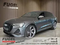 Gebraucht Audi e-tron Ambiente 369 kW (503 PS) 2021 Grau SUV