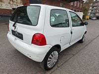 Second-hand Renault Twingo 58 CP (42 kW) 2006 Alb Hatchback