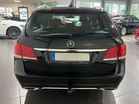 Gebraucht Mercedes E250 211 PS (155 kW) 2013 Schwarz Limousine
