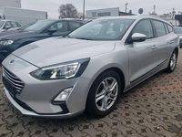 Gebraucht Ford Focus Cool & Connect 120 PS (88 kW) 2020 Silber Kombi