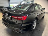 Gebraucht Audi A4 Basis 136 PS (100 kW) 2022 Brillantschwarz Limousine