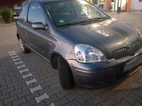 Gebraucht Toyota Yaris 87 PS (63 kW) 2005 Grau Kleinwagen