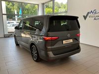 Gebraucht VW T7 Life 150 PS (110 kW) 2023 Grau Van