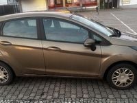 Gebraucht Ford Fiesta 80 PS (58 kW) 2014 Braun Kleinwagen