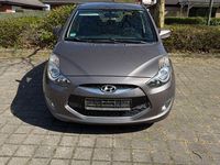 Gebraucht Hyundai ix20 Comfort 90 PS (66 kW) 2011 Braun Kleinwagen