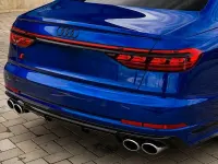 Gebraucht Audi S8 Ambiente 571 PS (419 kW) 2023 Blau Limousine