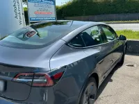 Gebraucht Tesla Model 3 Standard Range 235 kW (320 PS) 2022 Braun Limousine