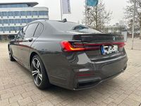 Gebraucht BMW 750L Performance 530 PS (389 kW) 2021 Grau Limousine